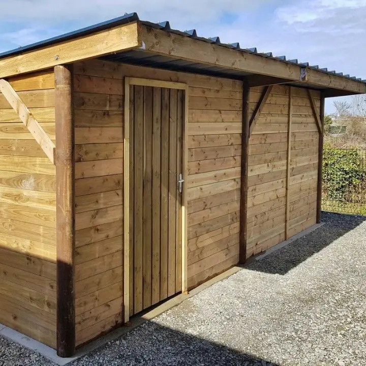 Cabane sur mesure en bois var
