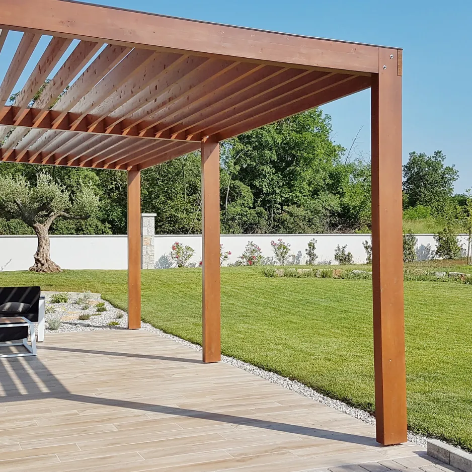 Pergola de maison en bois